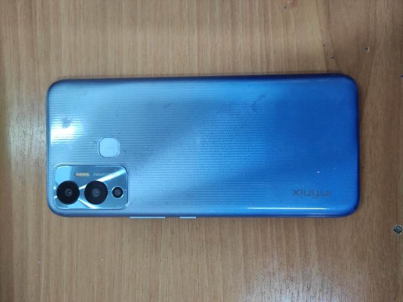 Полиция Златоуста раскрыла кражу дорогостоящего телефона у командировочного!