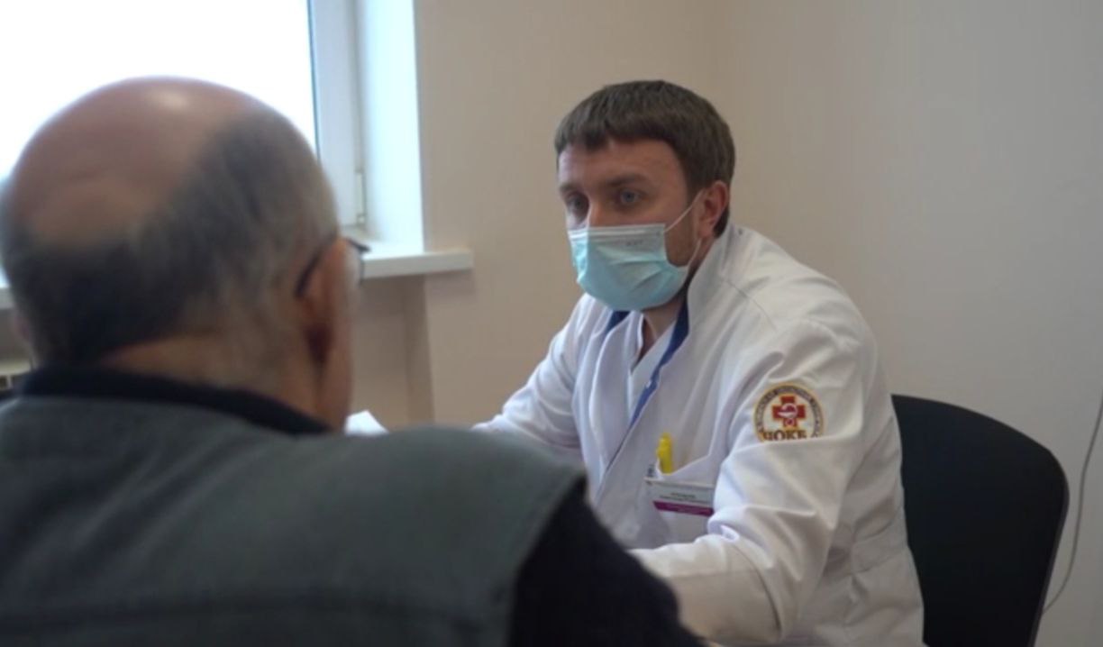 Выездные бригады врачей из Челябинска приходят на помощь в Златоусте: недостаток специалистов решается!