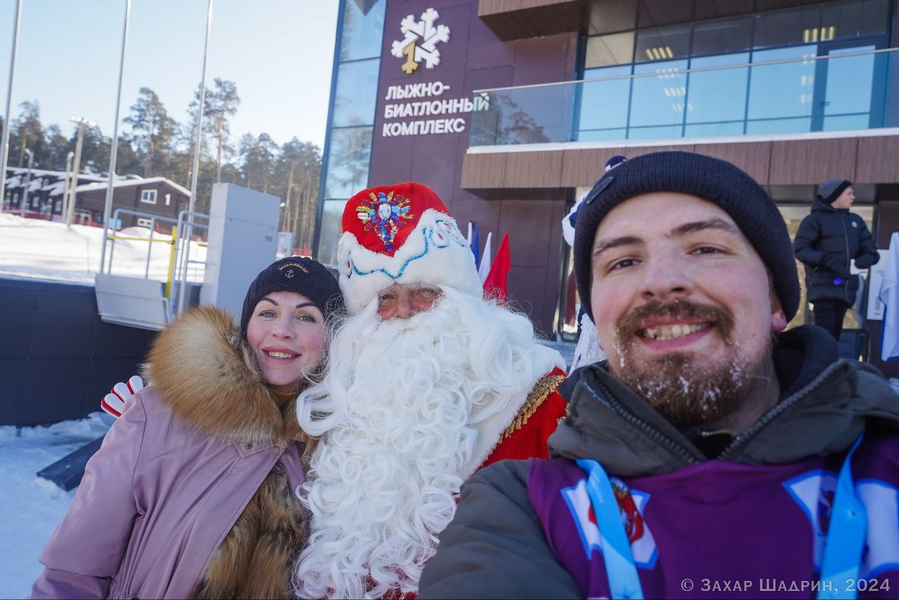 Двойное вдохновение: Визит двух Дедов Морозов на заключительный день соревнований