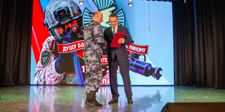 Олег Садовских поздравил отряд ОМОН “Таганай” с 30-летием со дня образования и отметил лучших