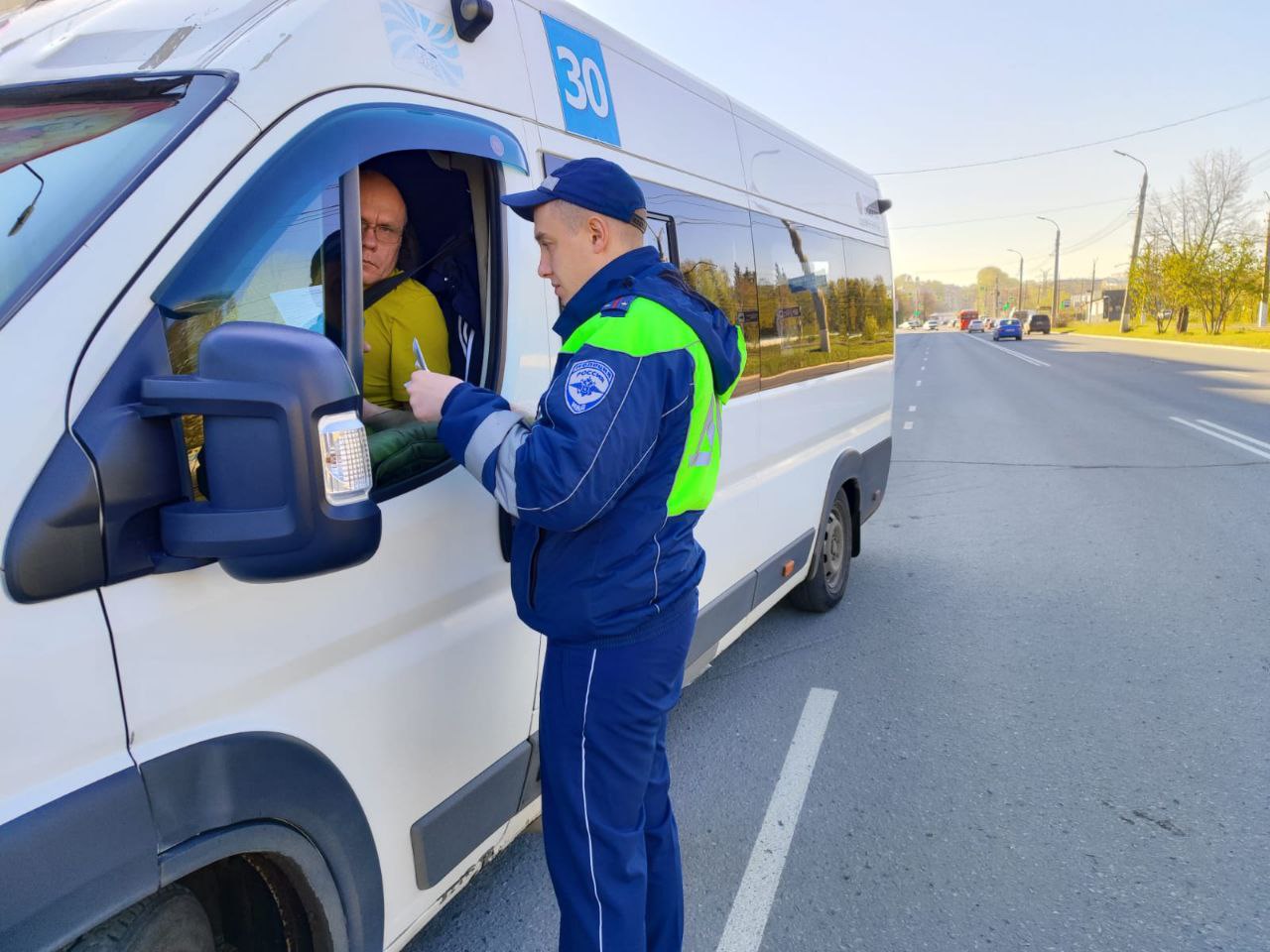 Рейд ГИБДД Златоуста: безопасность на первом месте!