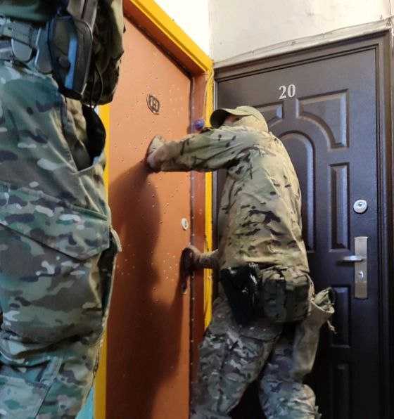 Депортация жителя Узбекистана: операции по выявлению миграционных нарушений в Златоусте