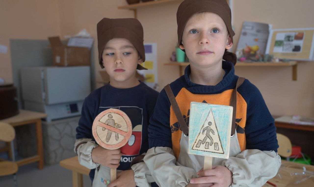 Безопасность на дороге: уроки ПДД для малышей в детском саду №73