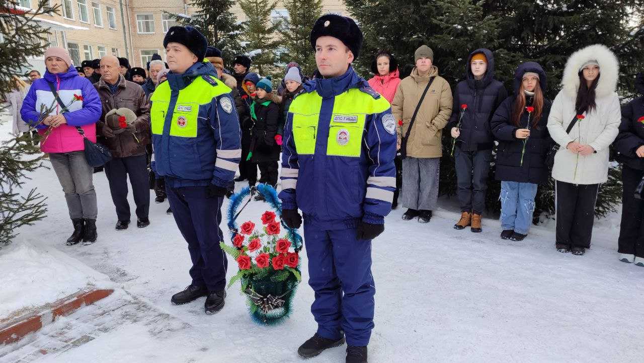 День памяти: Златоустовская полиция чтит погибших сотрудников