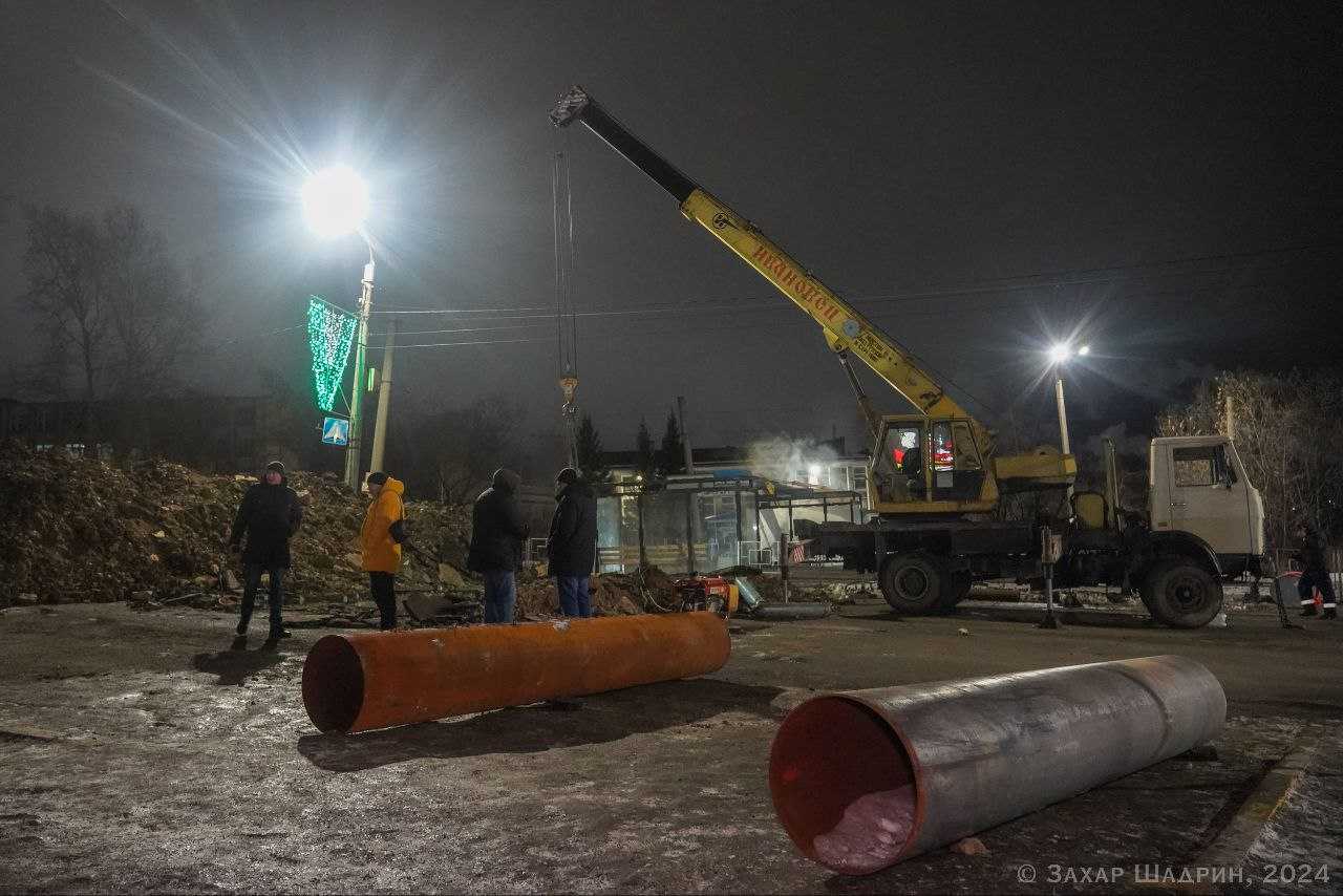 Крупное коммунальное ЧП в Златоусте: устранение аварии на пр. Мира