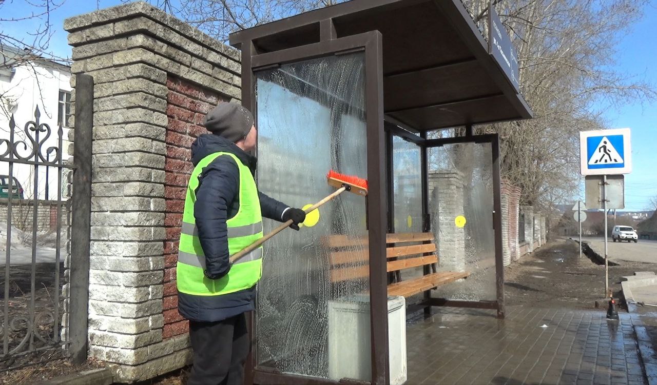 Остановки Златоуста после зимы: результаты вандализма и усилия по уборке