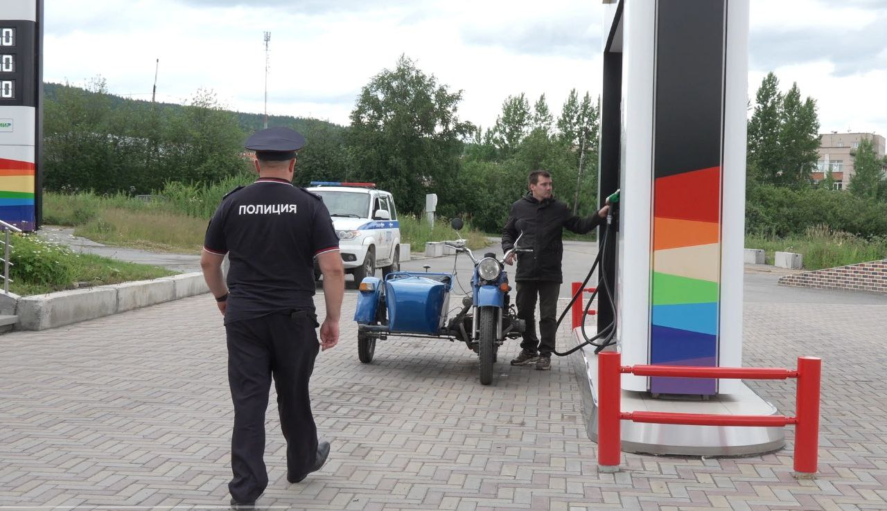 В Златоусте ГАИ контролирует автозаправки ради детской безопасности