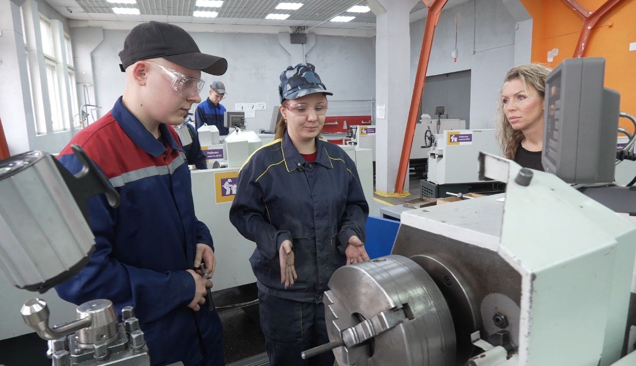 Рабочие руки вновь востребованы: почему выпускники-машиностроители особенно популярны?