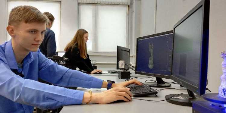 Специалисты будущего: от имплантов до памятников